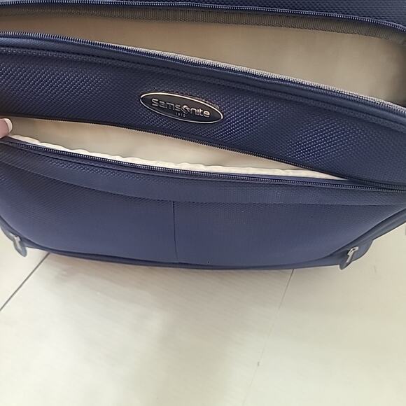 Samsonite Silhouette 12 Mobile Office Bag in Sapphire TSA Approved New Other - Picture 4 of 11